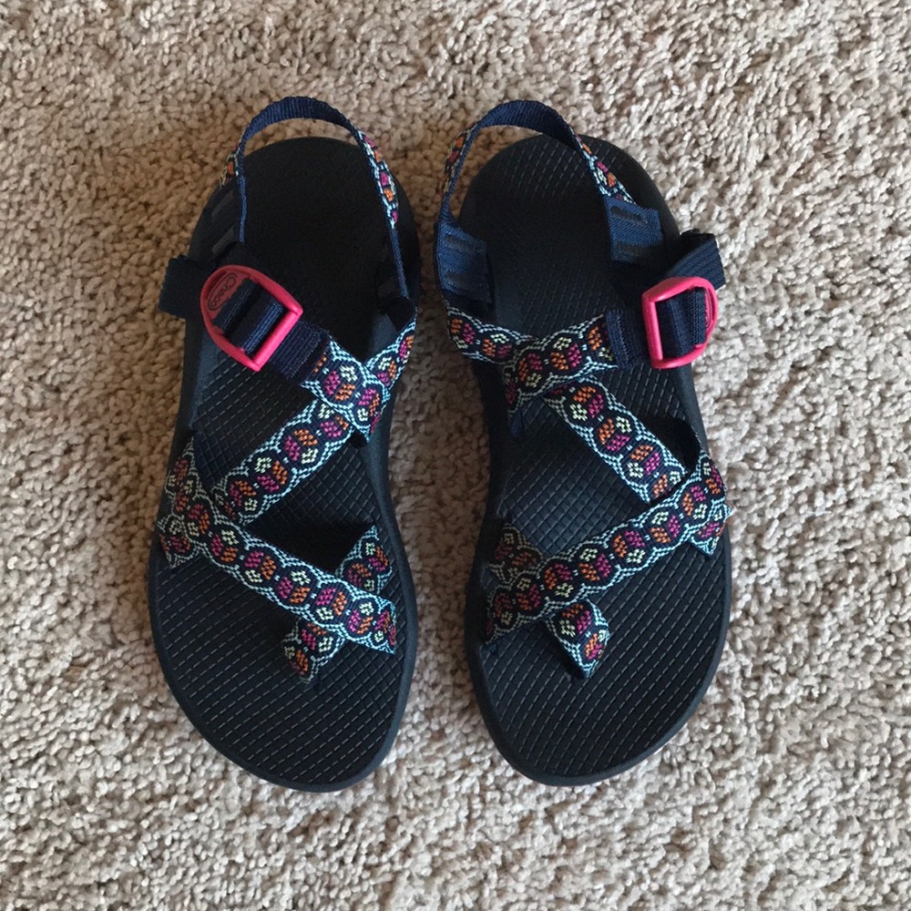 Nearly new women’s Chaco size 7